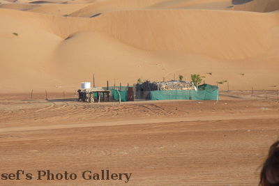 Beduinen
03.11.2012
Dort halten die Beduinen Ziegen und Kamele
Schlüsselwörter: Oman Wahiba Sands