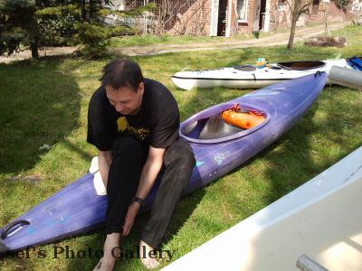 Nach der Bootstour
Die FÃ¼ÃŸe mÃ¼ssen abgetrocknet und vom Schlamm befreit werden...
