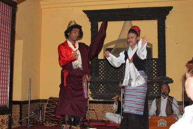 Abend 1
08.11.2012
Schlüsselwörter: Nepal Kathmandu