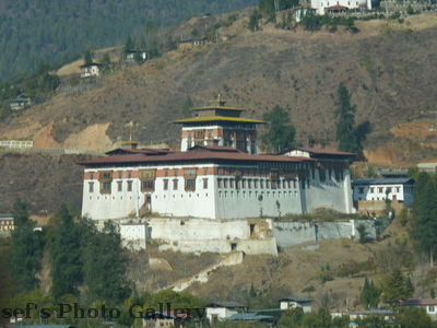 Dzong 1
09.11.2012
Dzong in Paro
Schlüsselwörter: Bhutan Paro
