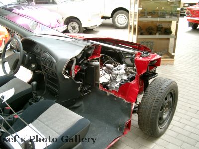 Schnitt durch ein Auto
Schlüsselwörter: Technikmuseum Merseburg