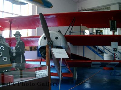Fokker III
Ein Nacbau des Flugzeuges vun Baron von Richthofen
Schlüsselwörter: Technikmuseum Merseburg