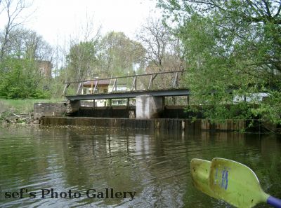 An dem Wehr mussten wir umtragen
Schlüsselwörter: Paddeln Leipzig