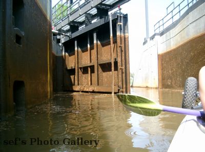 Das Schleusetor schlieÃŸt sich
Schlüsselwörter: Paddeln Leipzig