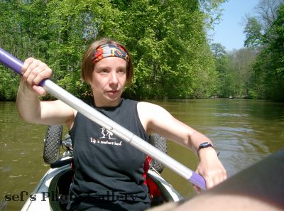 Uli beim Paddeln
Schlüsselwörter: Paddeln Leipzig