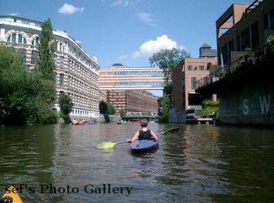weiÃŸe Elster am K.-Heine-Kanal
2012.08.04
Schlüsselwörter: Paddeln Leipzig