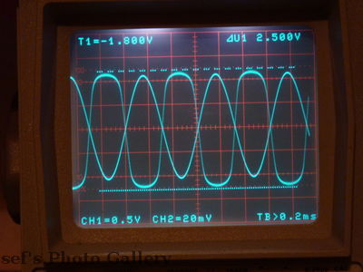 Ausgang gegenÃ¼ber Eingang invertiert, R15=10kOhm
