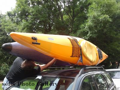 Auf dem Auto
Schlüsselwörter: Kajak