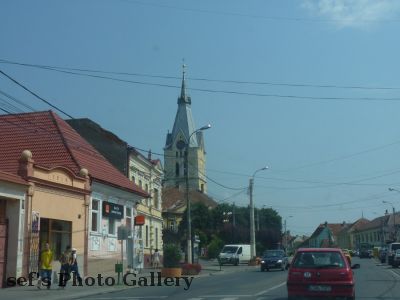 SiebenbÃ¼rgen
23.07.
Durch ein Dorf
Schlüsselwörter: Fahrt